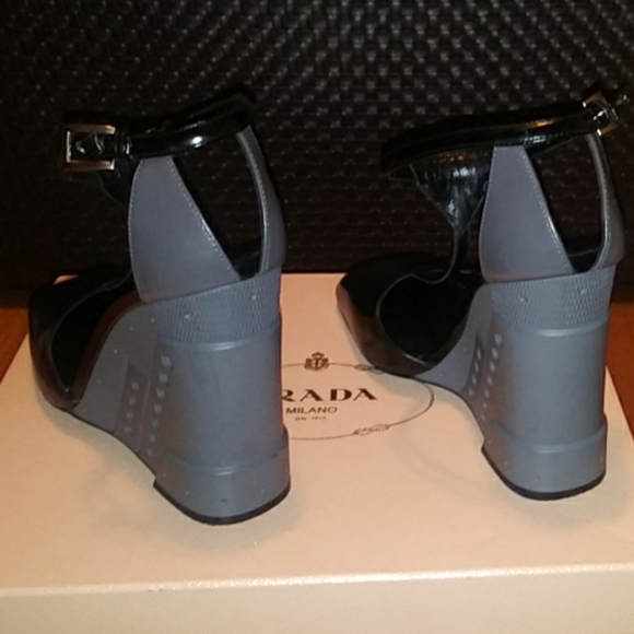 Prada Wedged heels - Picture 3 of 4